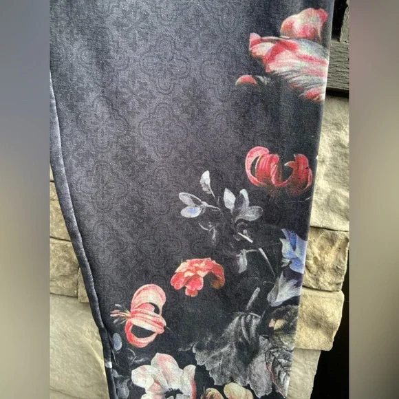 Soft Surroundings Gray Floral Leggings - Picture 3 of 5
